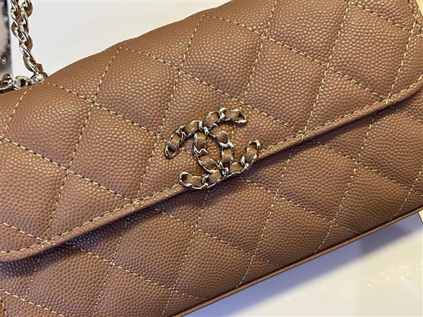 2026127215015670 580